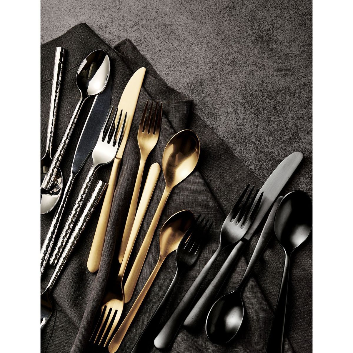 CRATE & BARREL - Juego de 5 Piezas (1 Puesto) de Cubiertos Boulder