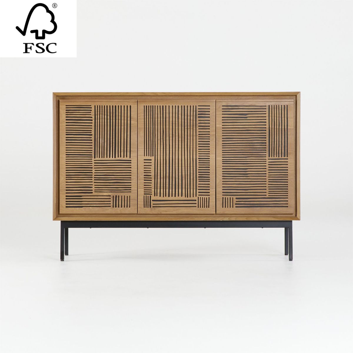 CRATE & BARREL - Aparador Keenan  de Madera de Teca 3 Puertas