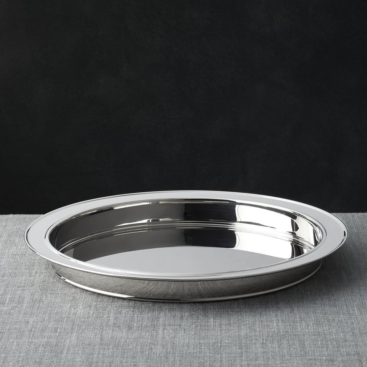 CRATE & BARREL - Bandeja de Acero Inoxidable Easton