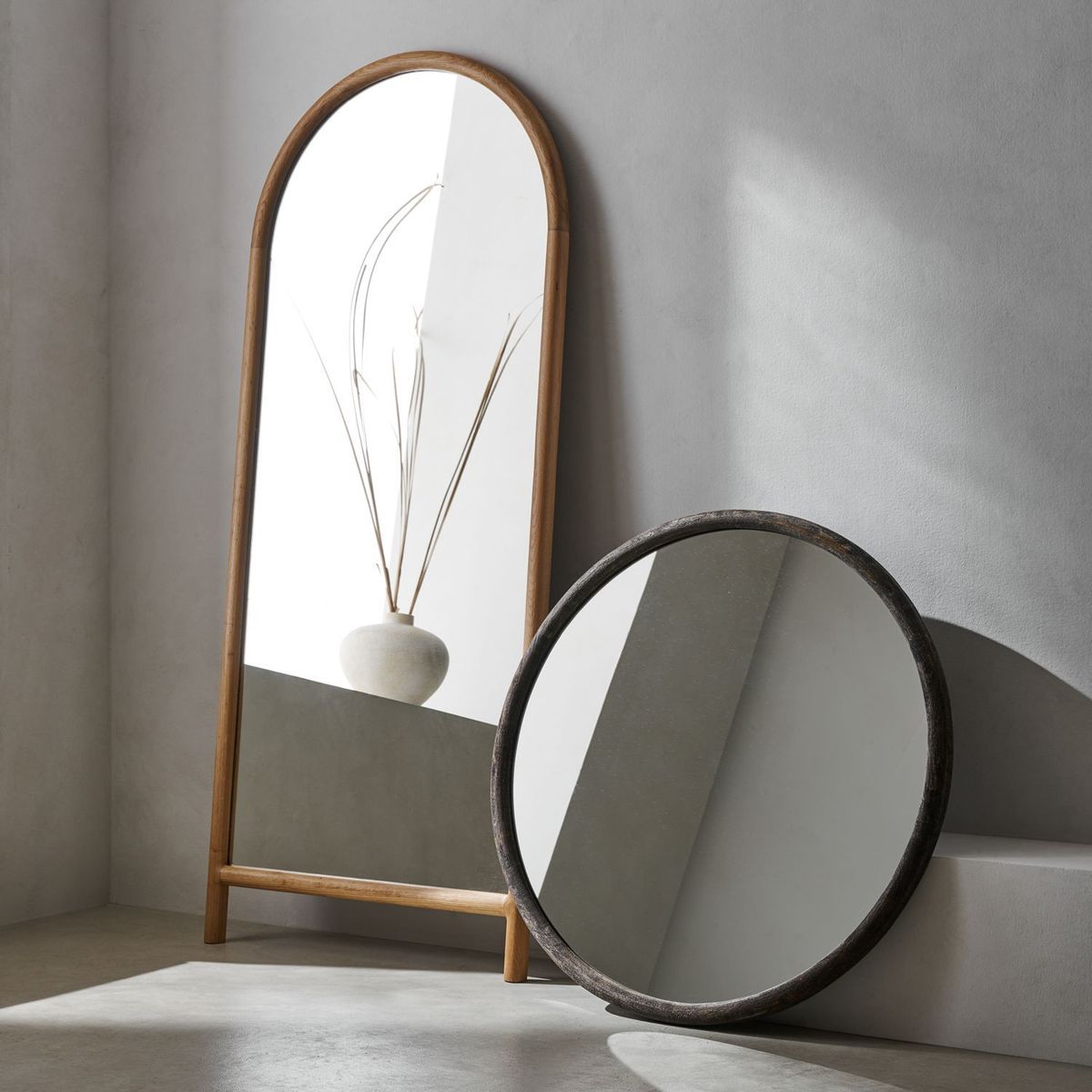 CRATE & BARREL - Espejo de Piso Natia 76x178cm