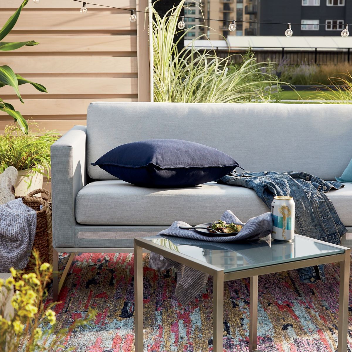 CRATE & BARREL - Sofá Dune con Cojines de Sunbrella