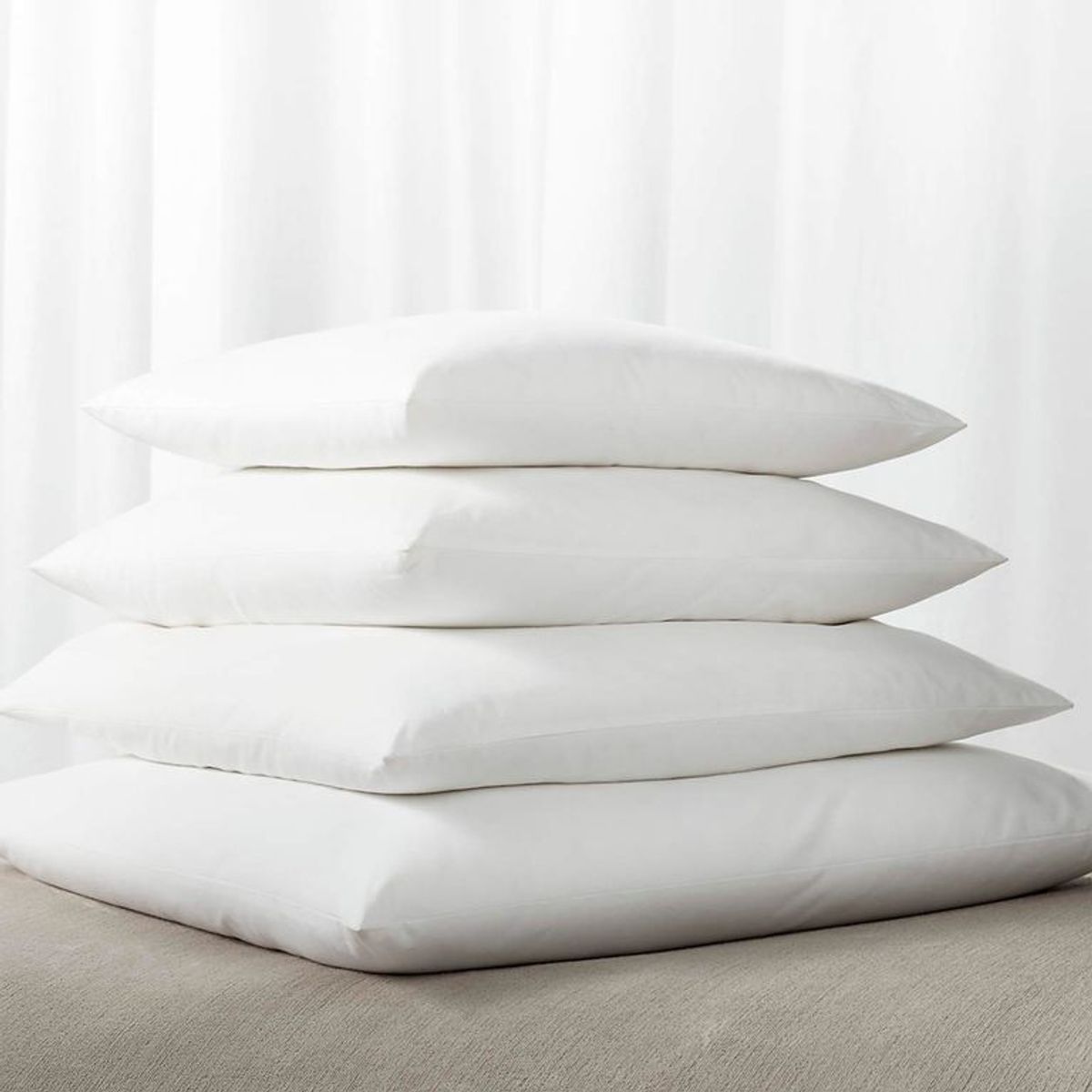 CRATE & BARREL - Relleno de cojín de plumas 58.4cm