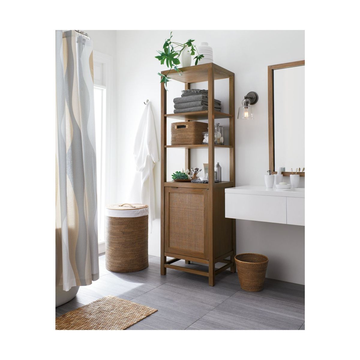 CRATE & BARREL - Piso de Baño Tura de Madera