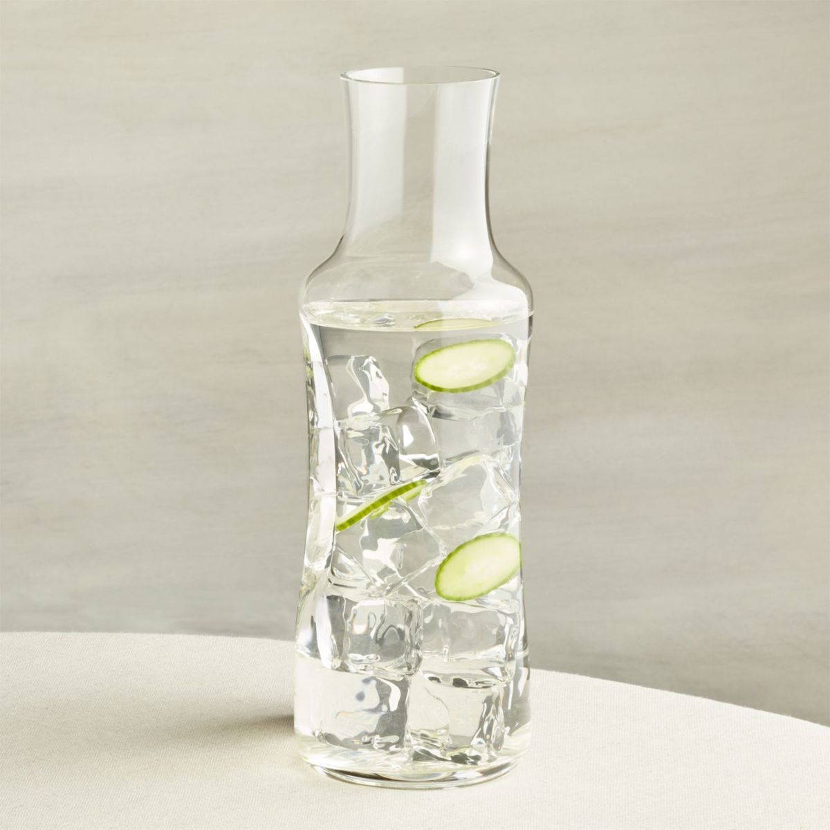 CRATE & BARREL - Jarra Pinch 1.4L Crate & Barrel