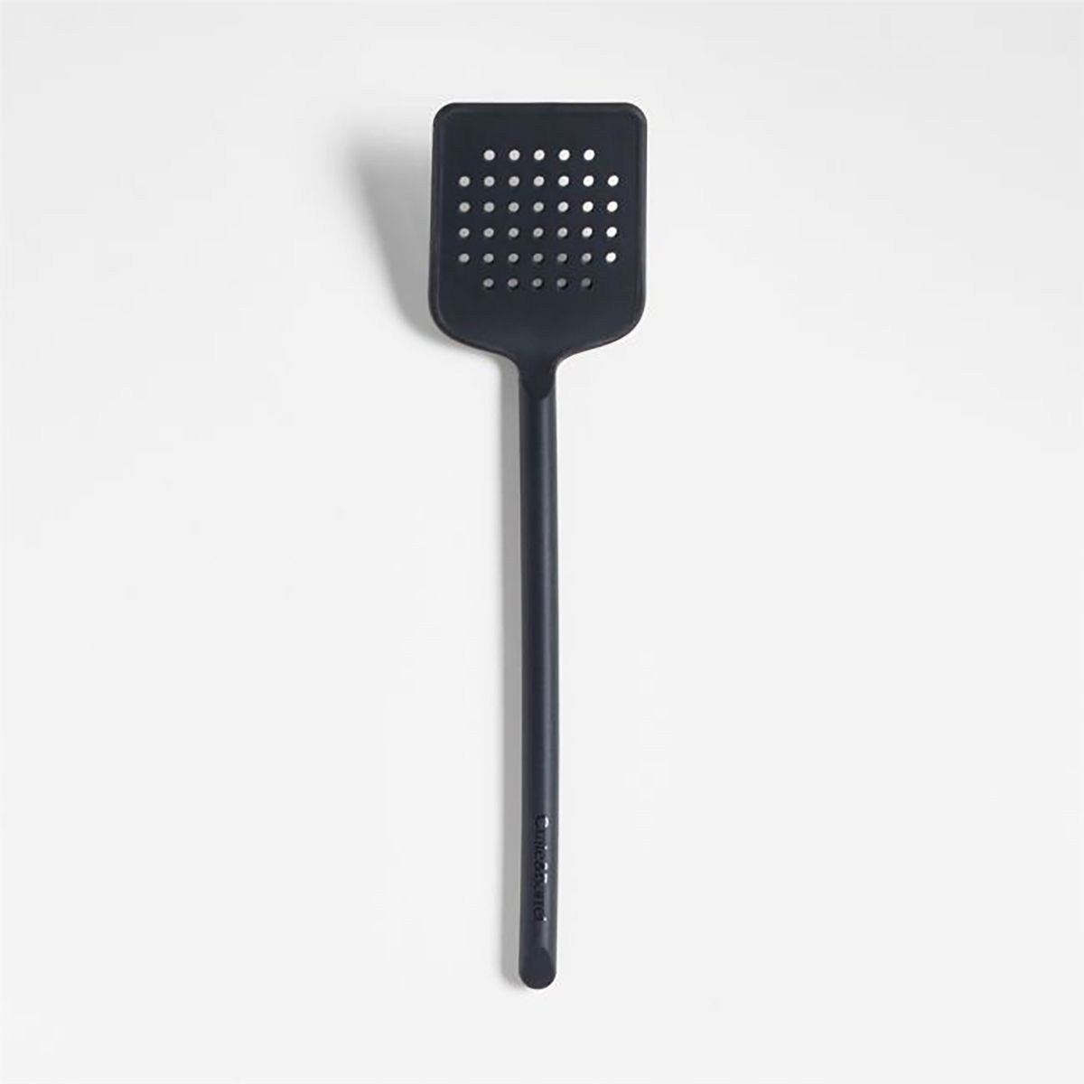 CRATE & BARREL - Espátula Ranurada Turner 