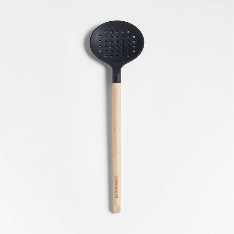 CRATE & BARREL - Cuchara Ranurada de Silicona Negra con Madera