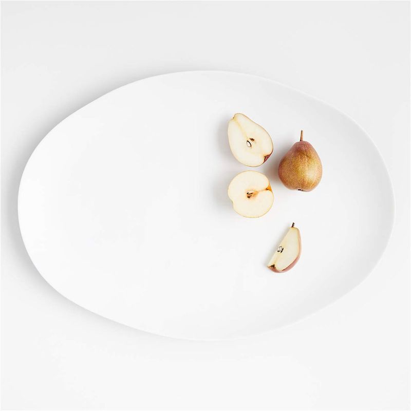 CRATE & BARREL - Fuente Ovalada de Melamina Range White (por Leanne Ford)