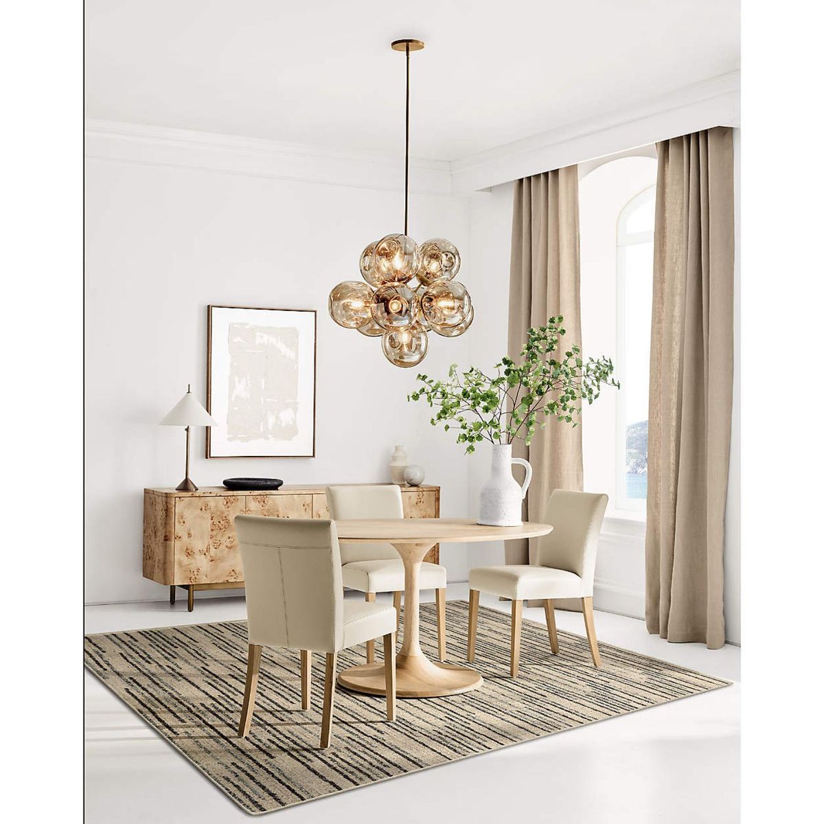 CRATE & BARREL - Silla de Comedor Lowe Bone de Cuero Blanco con Patas de Madera
