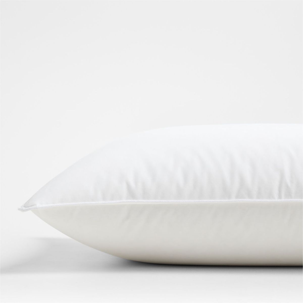 CRATE & BARREL - Relleno Hipoalergénico De Almohada