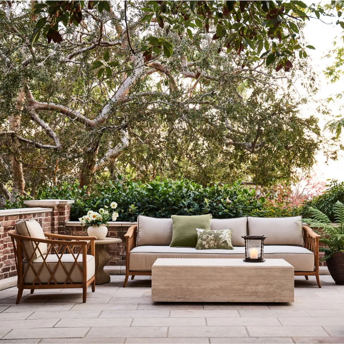 CRATE & BARREL - Mesa De Centro The Parker