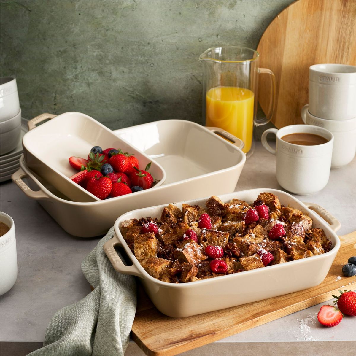 CRATE & BARREL - Set De 3 Fuentes Staub Para Hornear