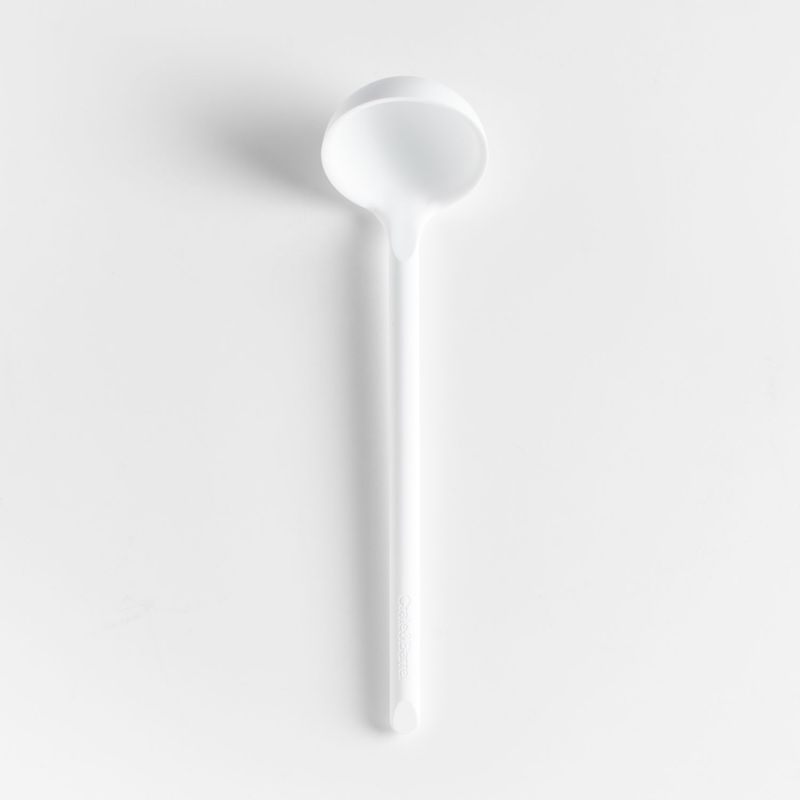 CRATE & BARREL - Cucharón De Silicona