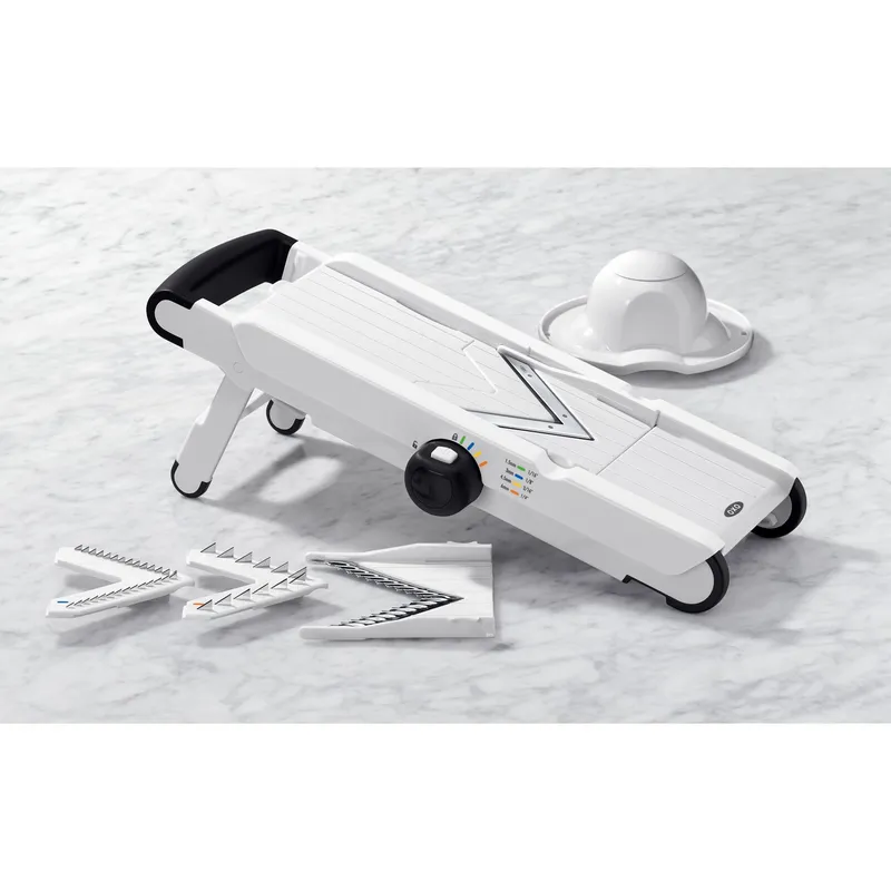 CRATE & BARREL - Mandolina Cortador en V OXO