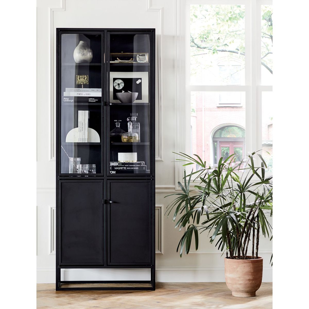 CRATE & BARREL - Gabinete Casement