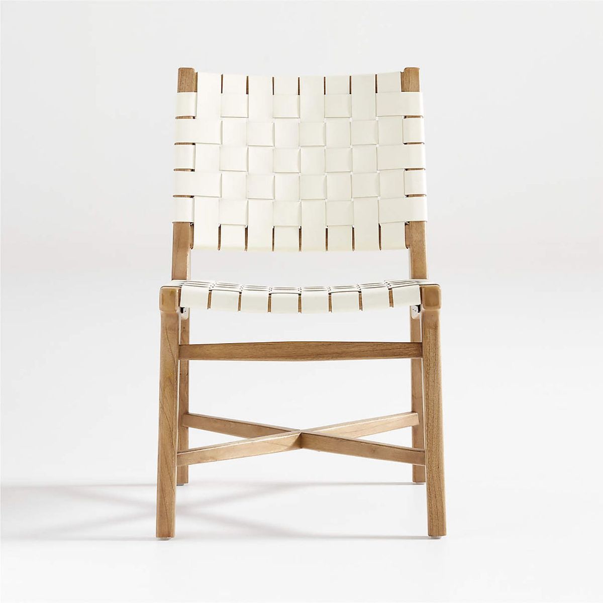 CRATE & BARREL - Silla de Comedor de Terraza Taj de Cuero Blanco con Estructura de Madera