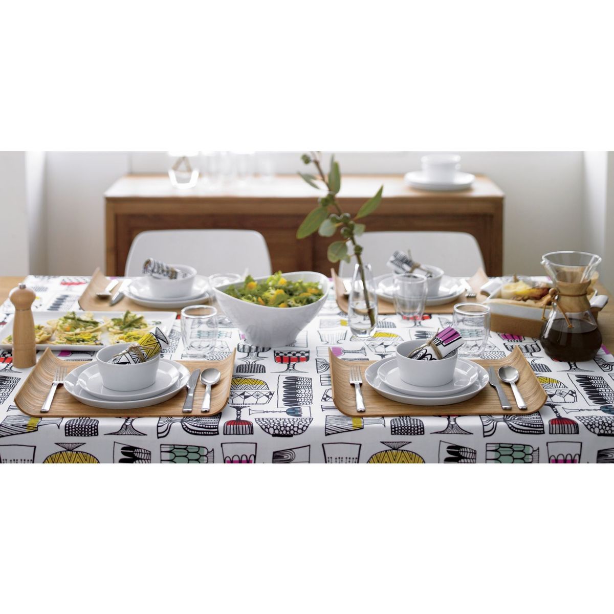CRATE & BARREL - Plato para Ensalada Verge