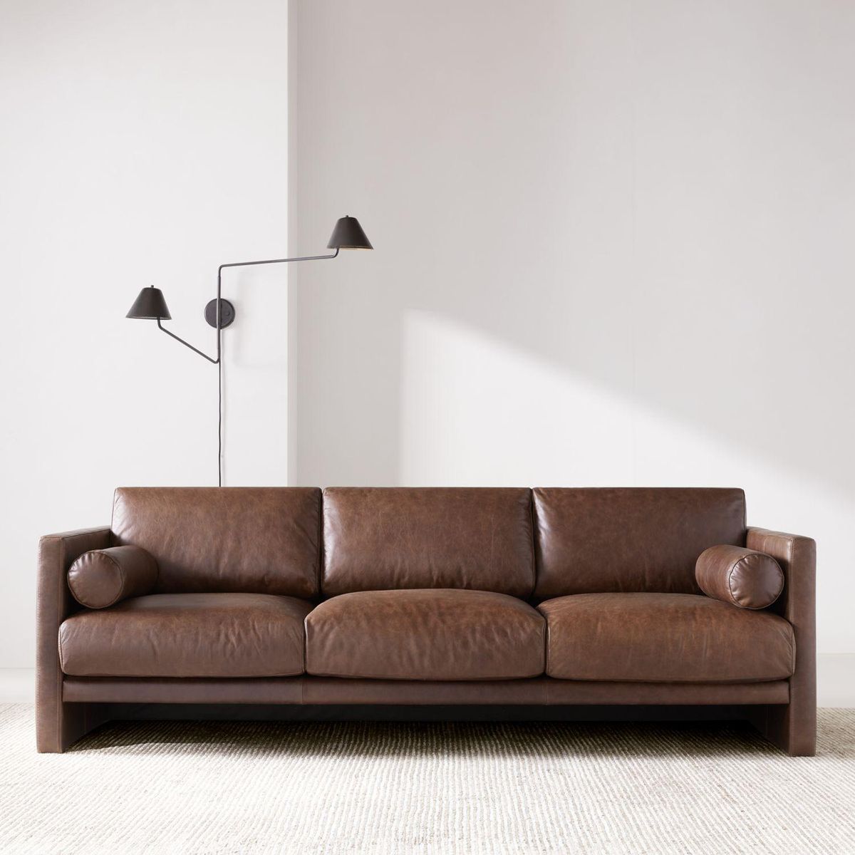 CRATE & BARREL - Sofá Aviator 4 Cuerpos