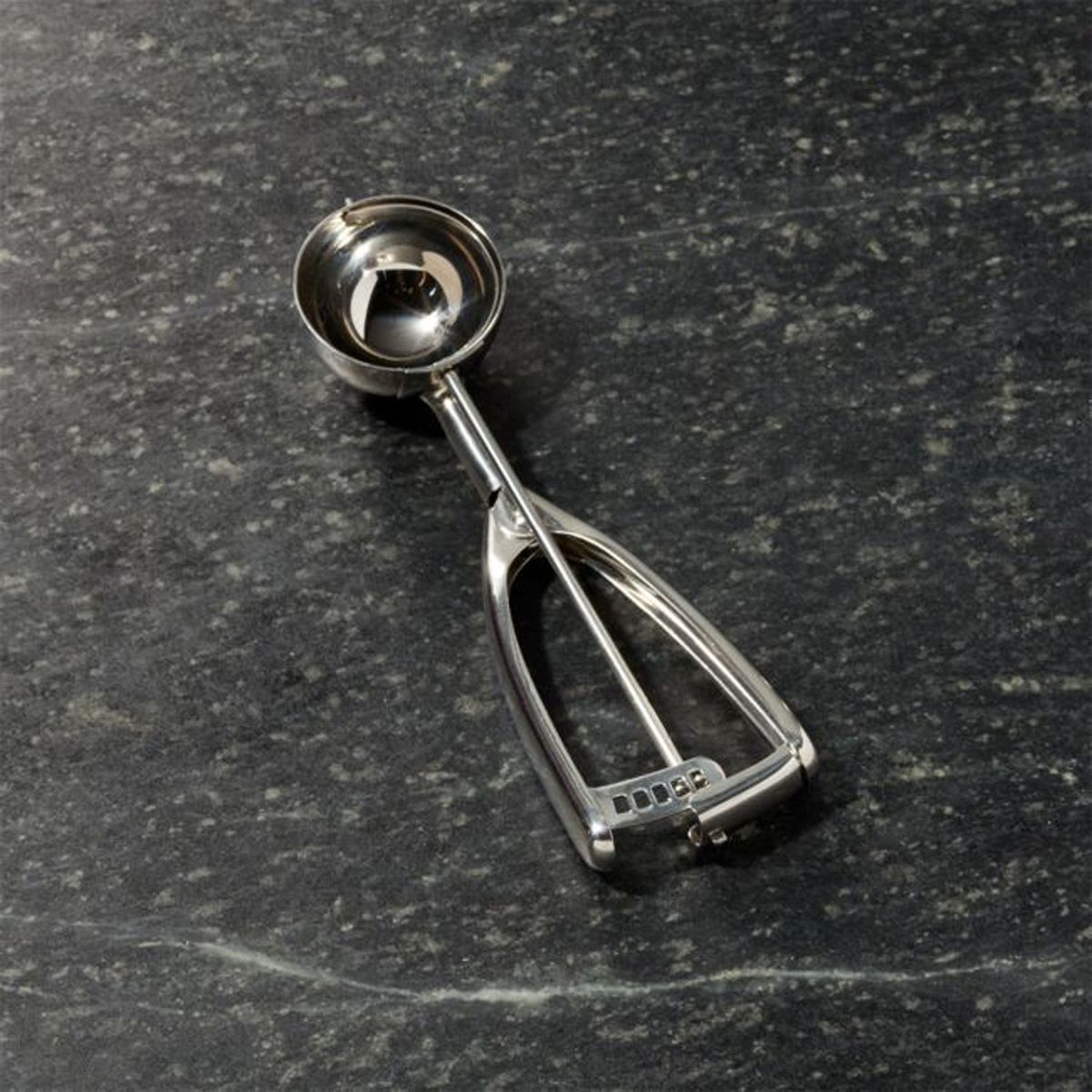 CRATE & BARREL - Cuchara Grande para Masa de Galletas