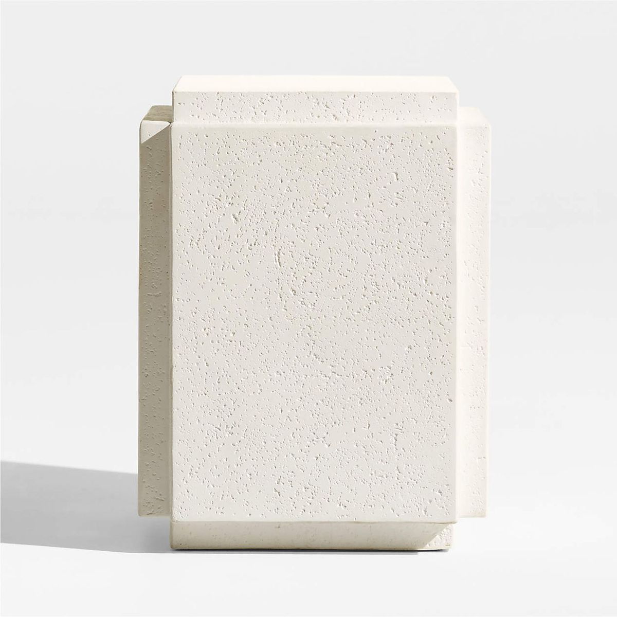 CRATE & BARREL - Mesa Auxiliar De Hormigón Para Exterior Puebla Cuadrada