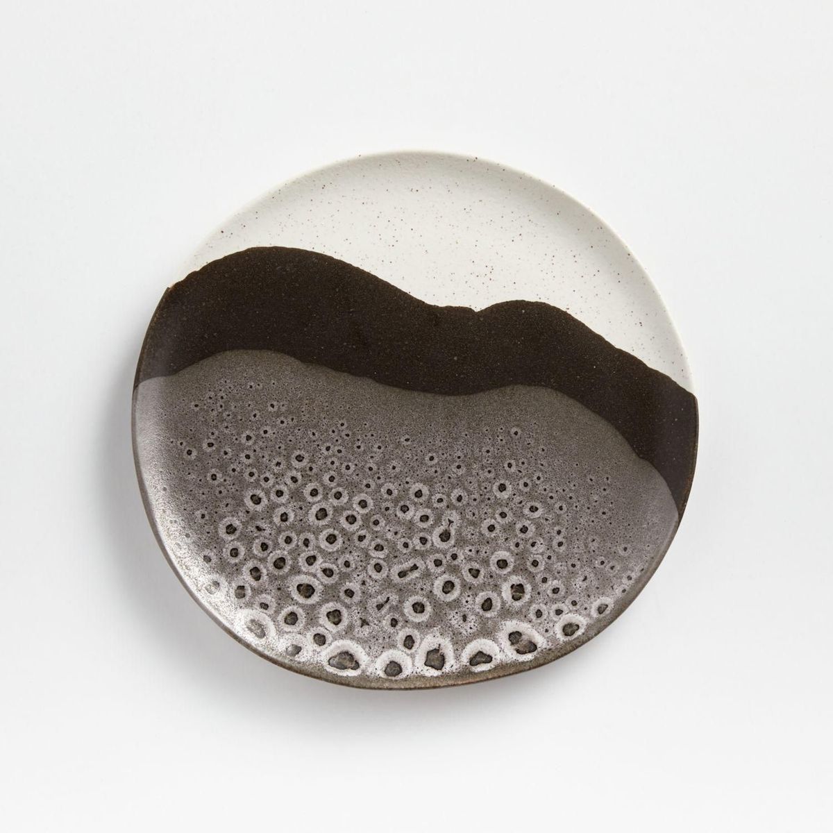 CRATE & BARREL - Plato de ensalada Stella Black