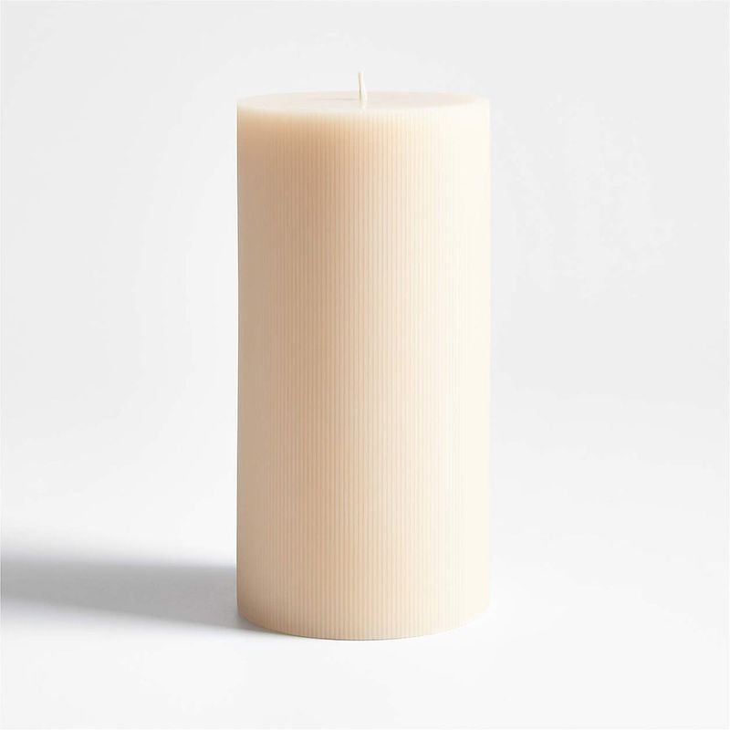 CRATE & BARREL - Vela de Pilar Acanalada Linen (10x20cm)