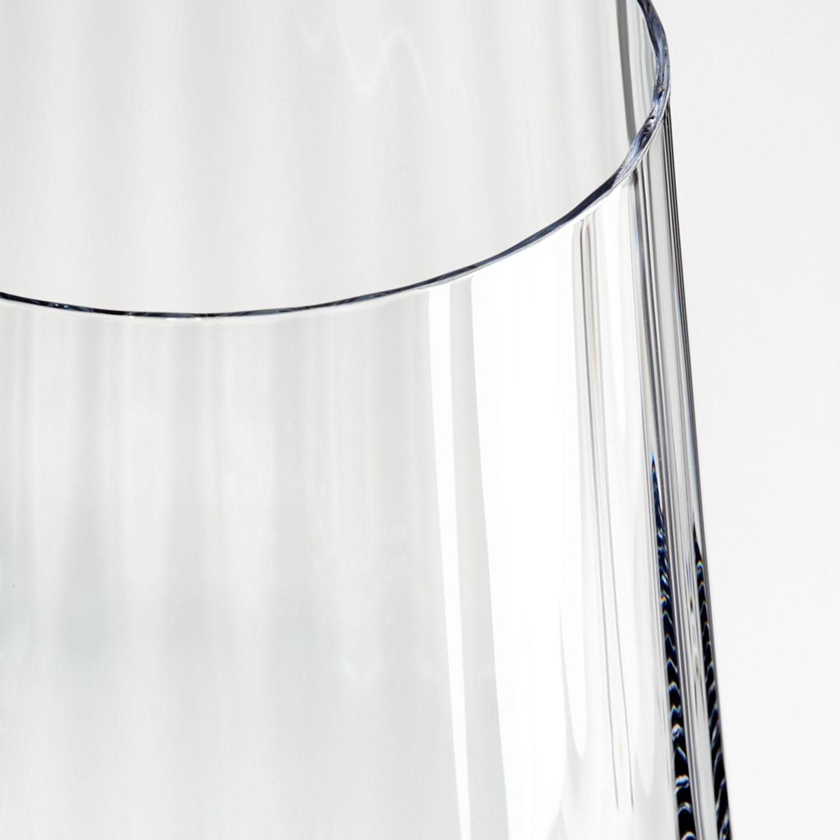 CRATE & BARREL - Copa de vino blanco óptico Ezra