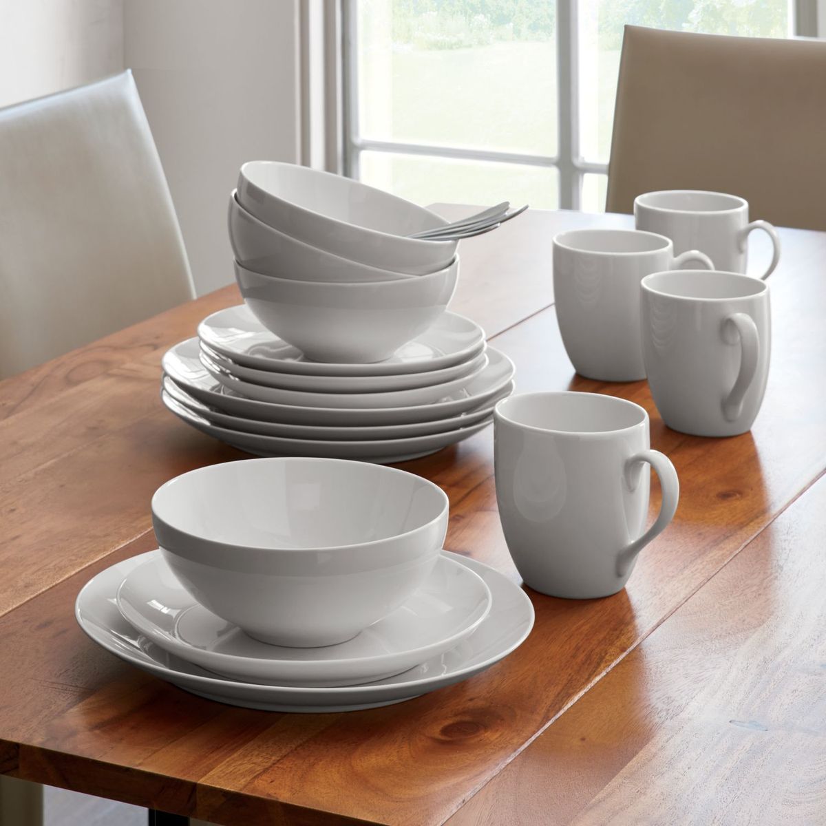 CRATE & BARREL - Plato de Fondo Essential
