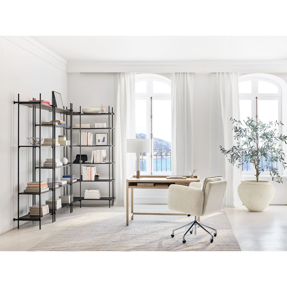 CRATE & BARREL - Silla De Oficina Jens Plush