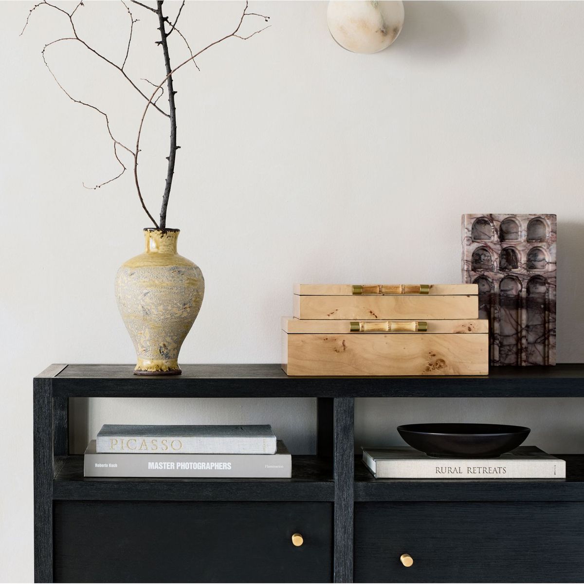 CRATE & BARREL - Caja Decorativa Volos de Madera