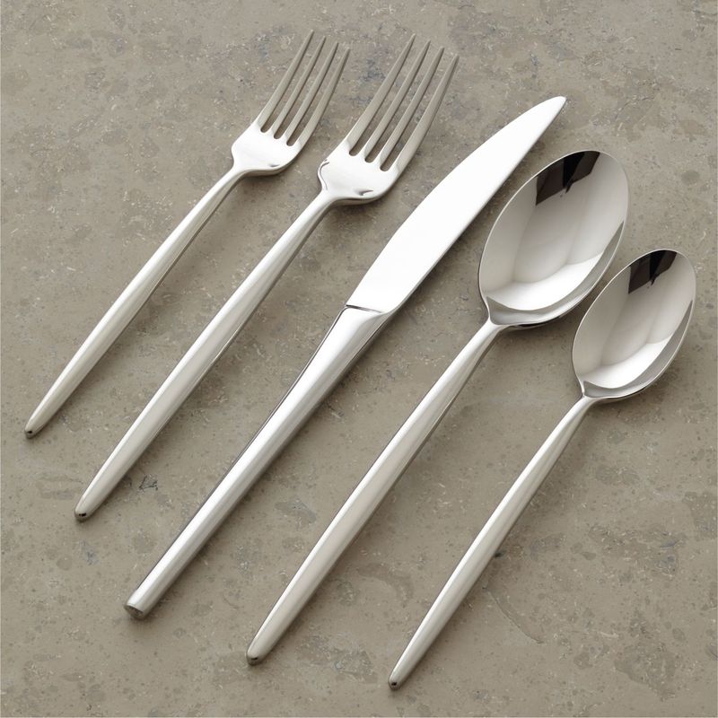 CRATE & BARREL - Juego de 5 Piezas (1 Puesto) de Cubiertos Uptown