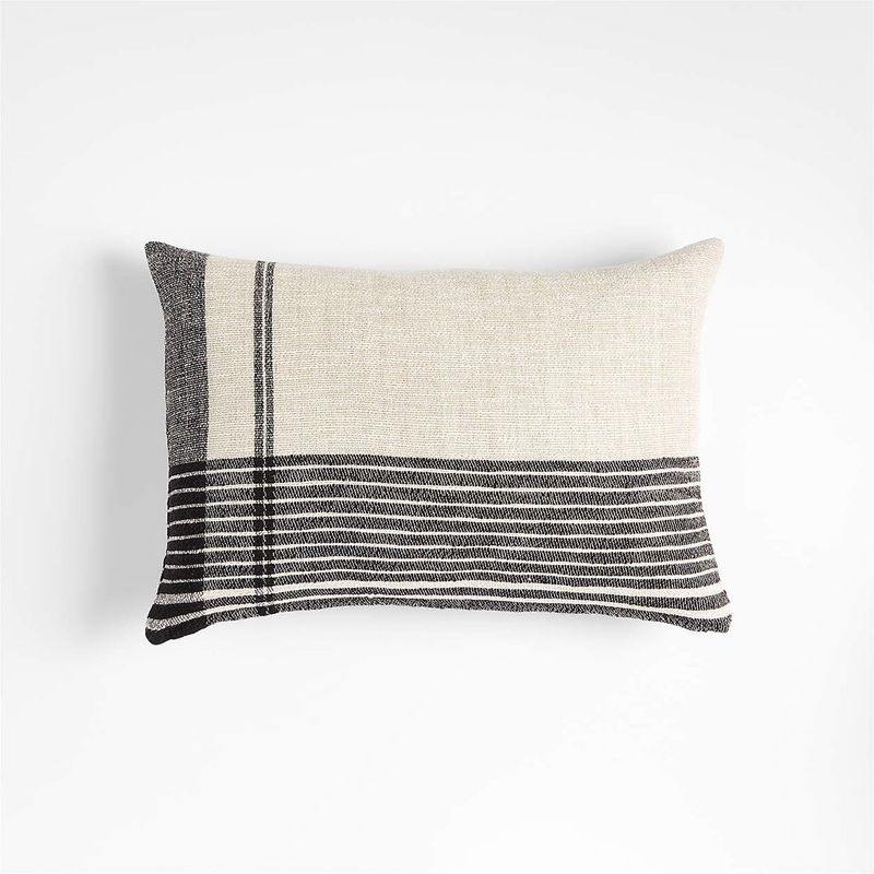 CRATE & BARREL - Funda de Cojín Stilyagi Negro 56x38cm