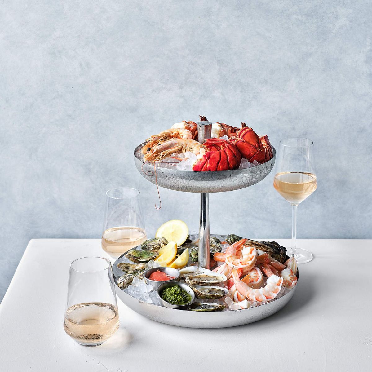CRATE & BARREL - Fuente Para Mariscos De Acero Inoxidable 2-niveles
