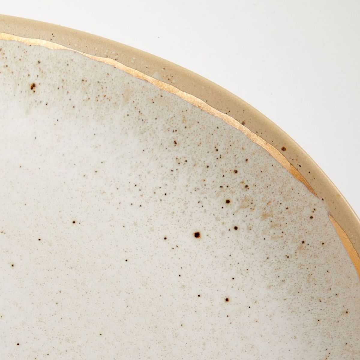 CRATE & BARREL - Fuente Primrose Gold