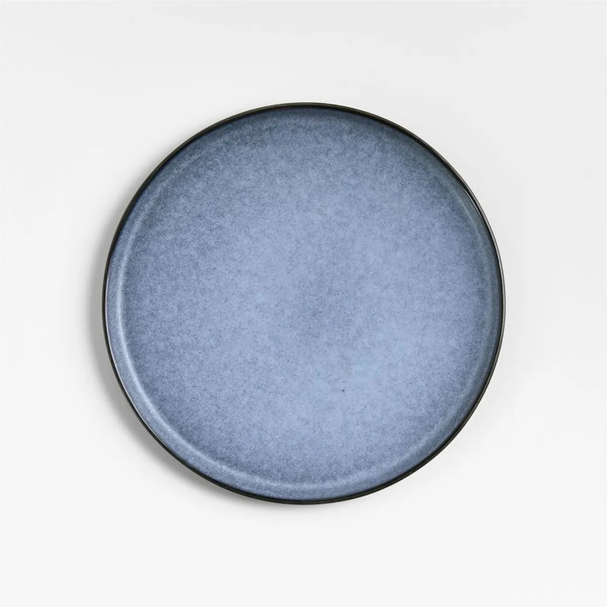 CRATE & BARREL - Plato de Ensalada Mercer Arctic de Gres