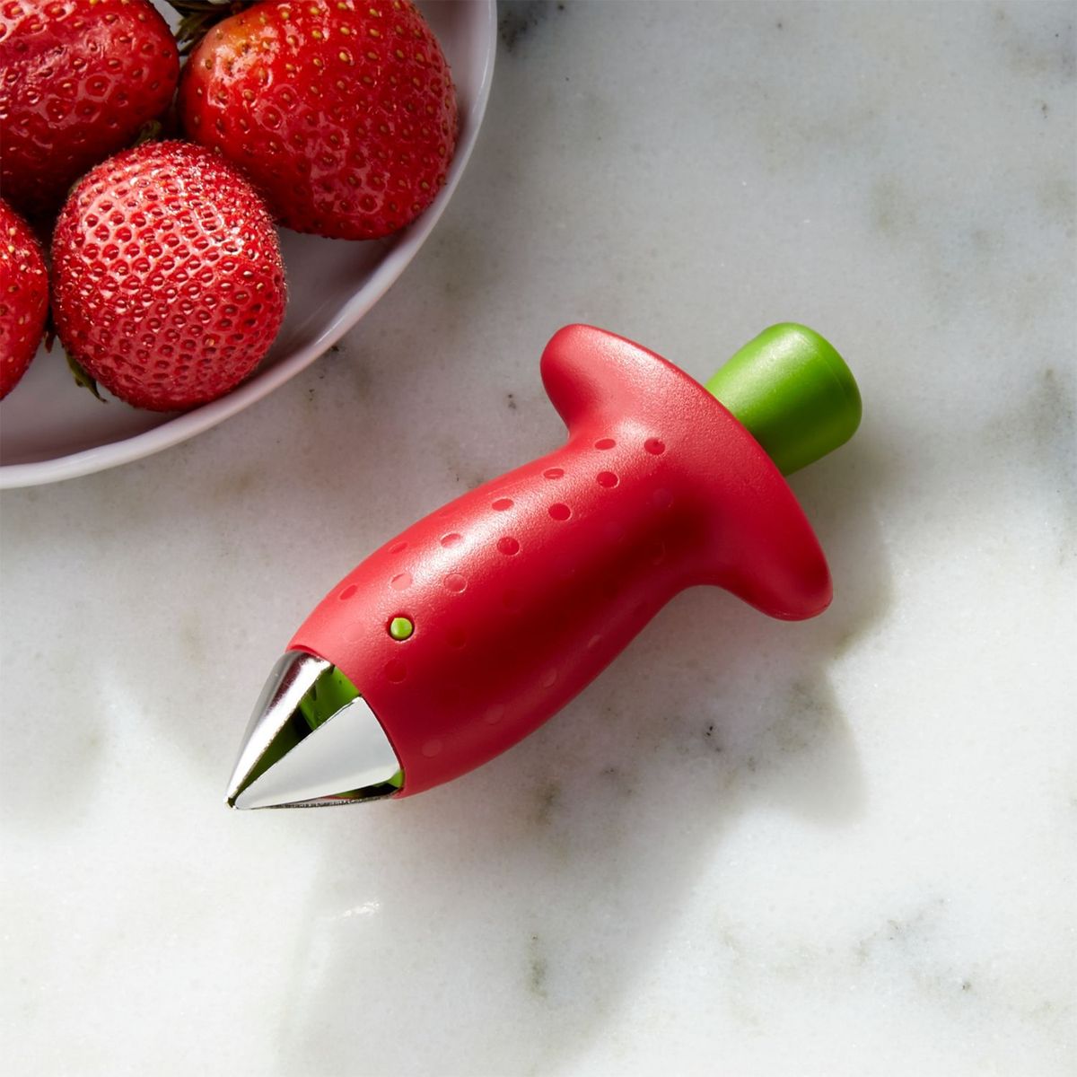 CRATE & BARREL - Removedor de Tallos de Fresa CHEFN