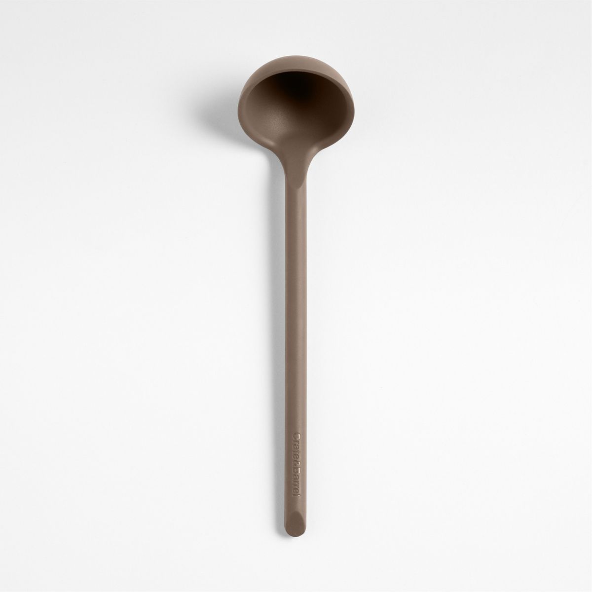 CRATE & BARREL - Cucharón de Silicona Marrón