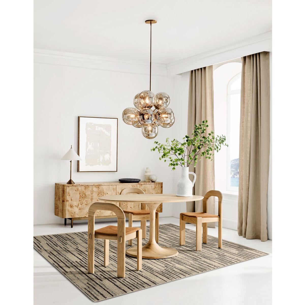 CRATE & BARREL - Mesa de Comedor Nero Oval de Madera Natural (4 Puestos)