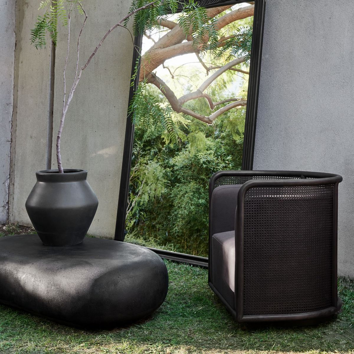 CRATE & BARREL - Mesa de Centro Pebble 