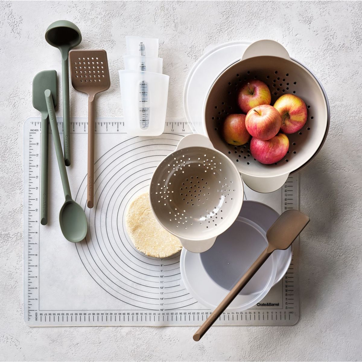 CRATE & BARREL - Mat de Silicona para Repostería