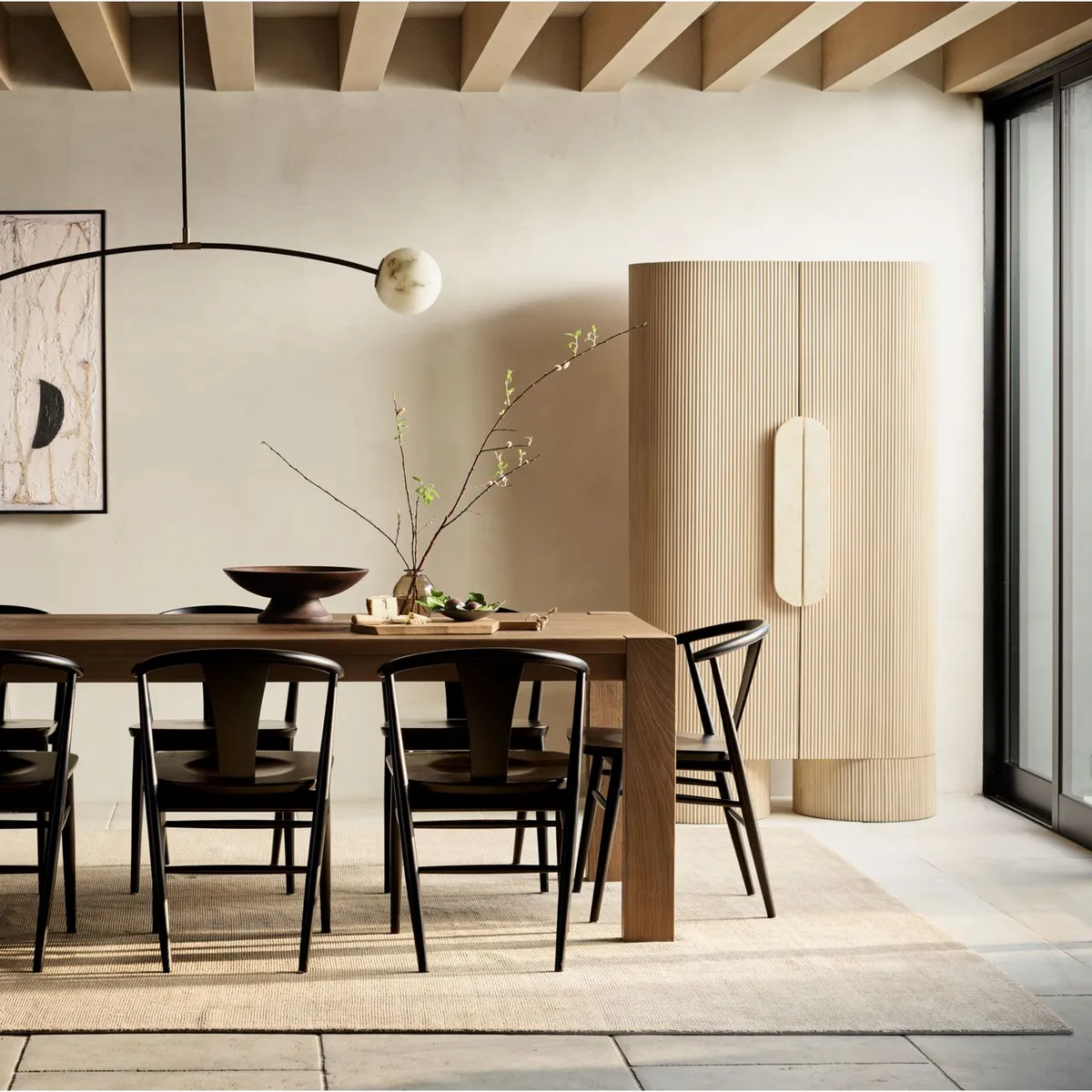 CRATE & BARREL - Gabinete Kahn de Madera 2 Puertas