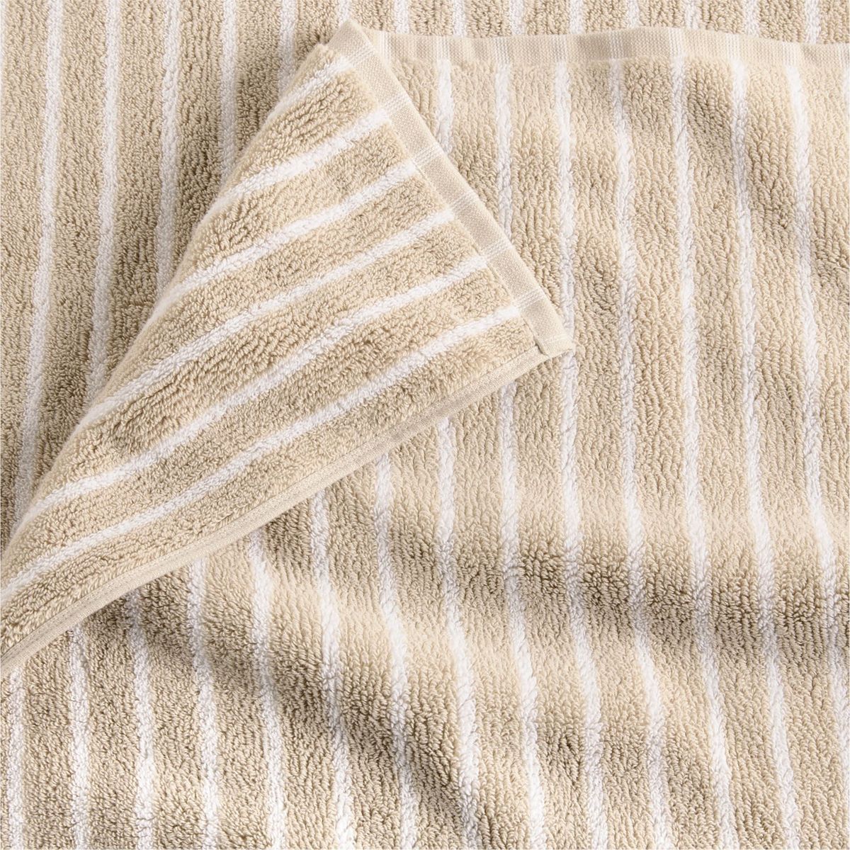 CRATE & BARREL - Toalla de Baño Pampas 100% Algodón Orgánico