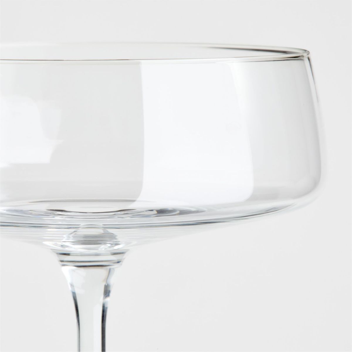 CRATE & BARREL - Copa Schott Zwiesel