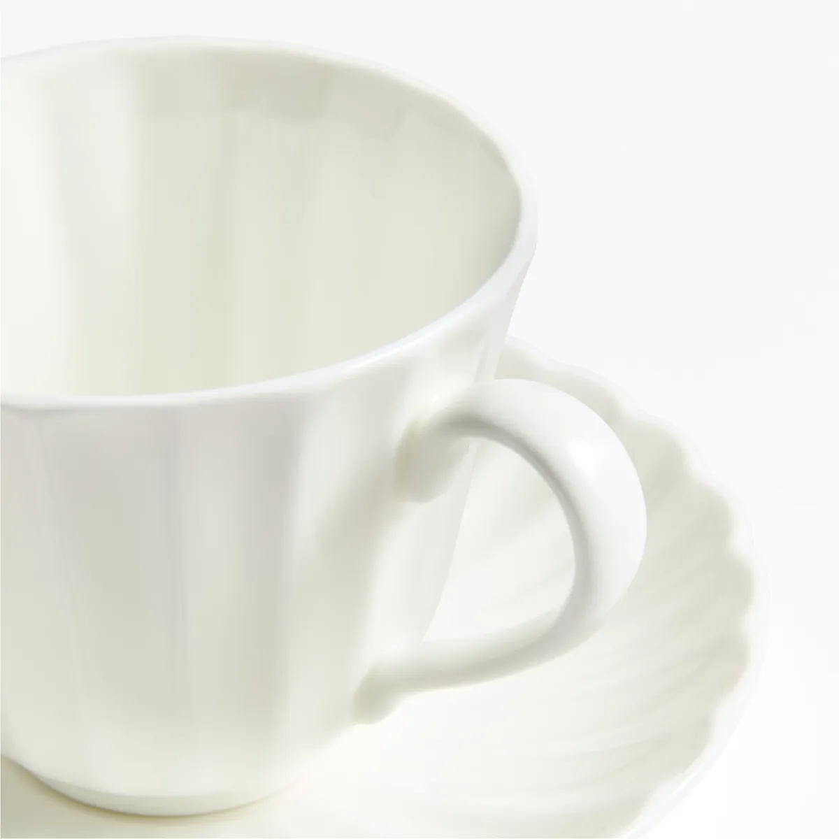 CRATE & BARREL - Taza Con Plato De Porcelana Capella Blanco 200ml