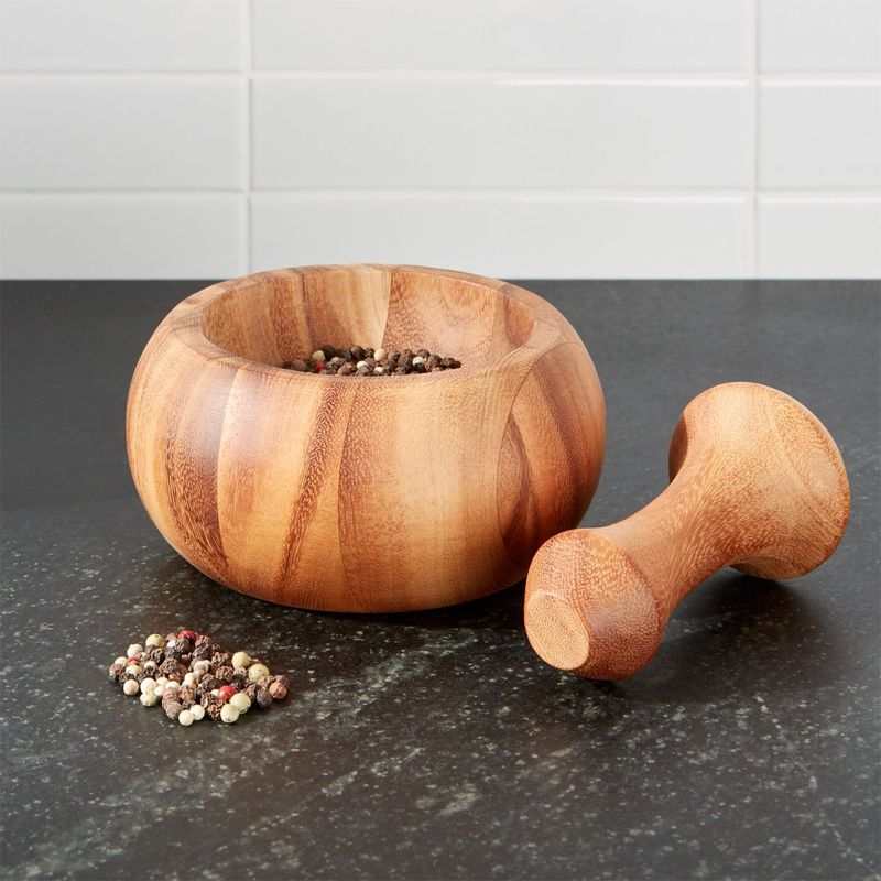 CRATE & BARREL - Mortero de Madera Acacia 2 Piezas