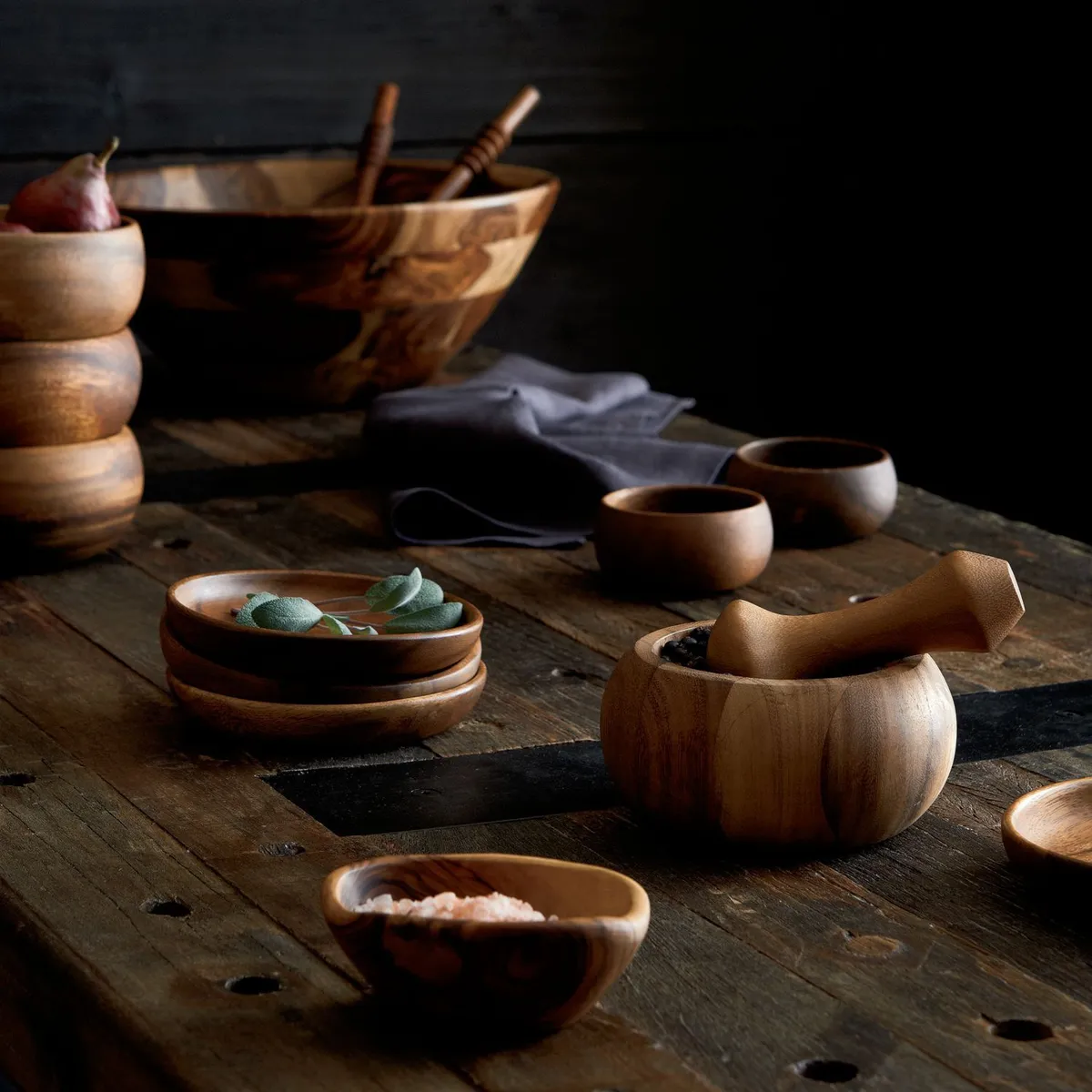 CRATE & BARREL - Mortero de Madera Acacia 2 Piezas