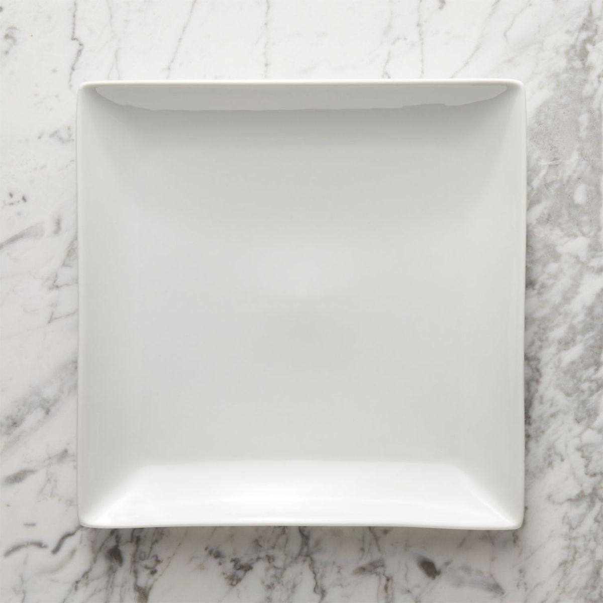 CRATE & BARREL - Plato de Fondo Court