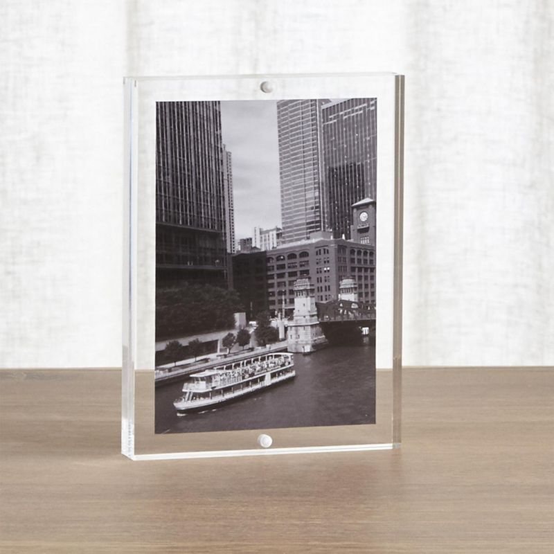 CRATE & BARREL - Marco para Fotos de Bloque Acrílico 13x18cm