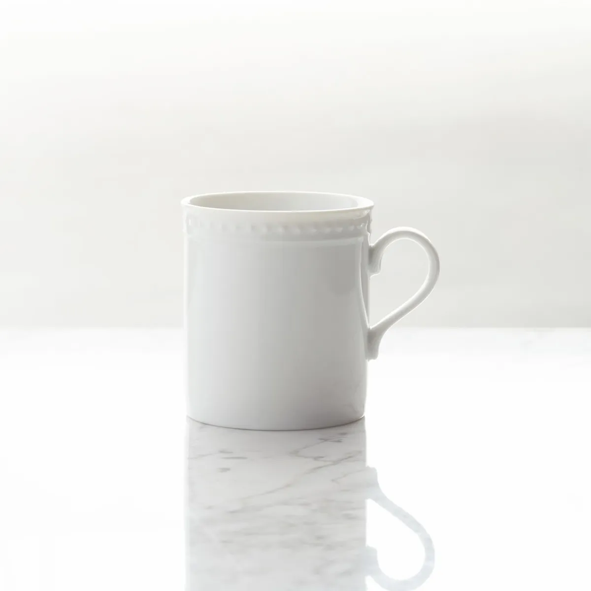 CRATE & BARREL - Taza Staccato Crate & Barrel