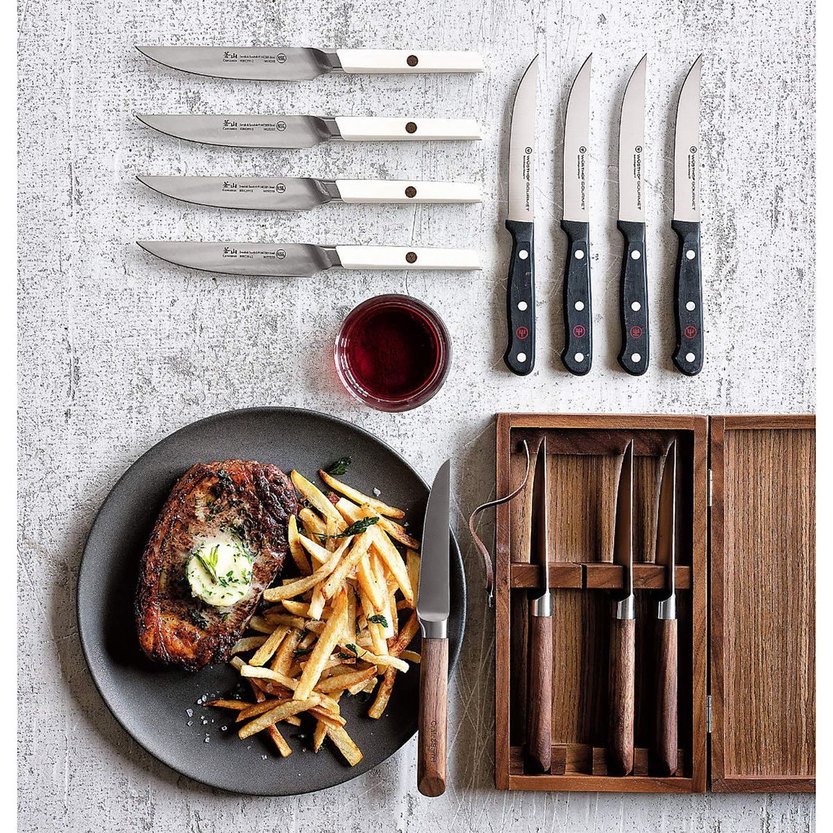 CRATE & BARREL - Set de 4 Cuchillos con Mango de Madera 