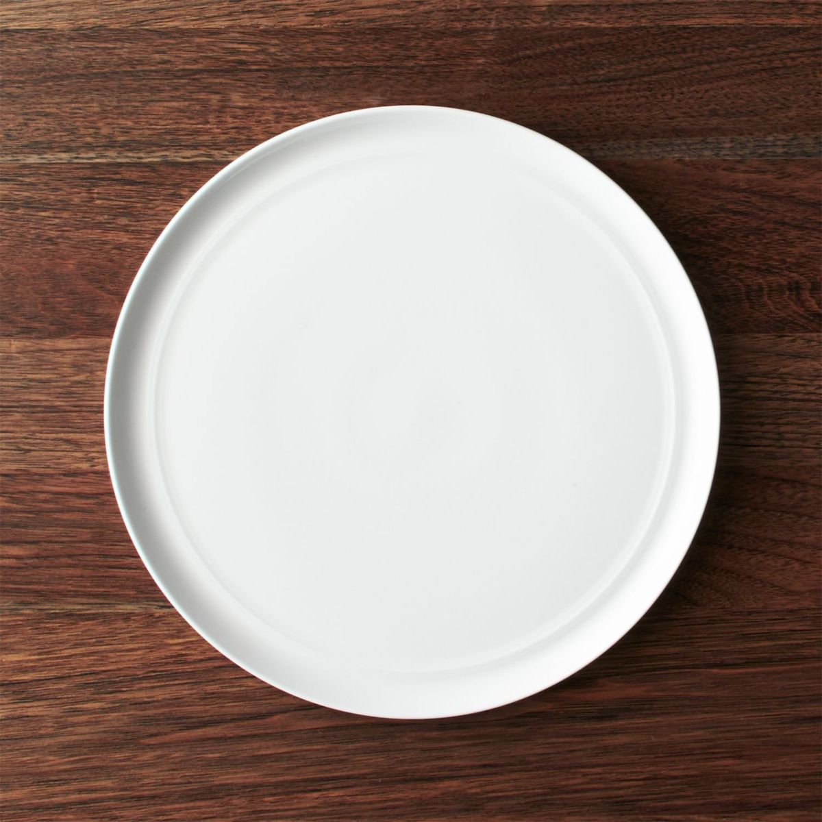 CRATE & BARREL - Plato de Fondo Hue Blanco